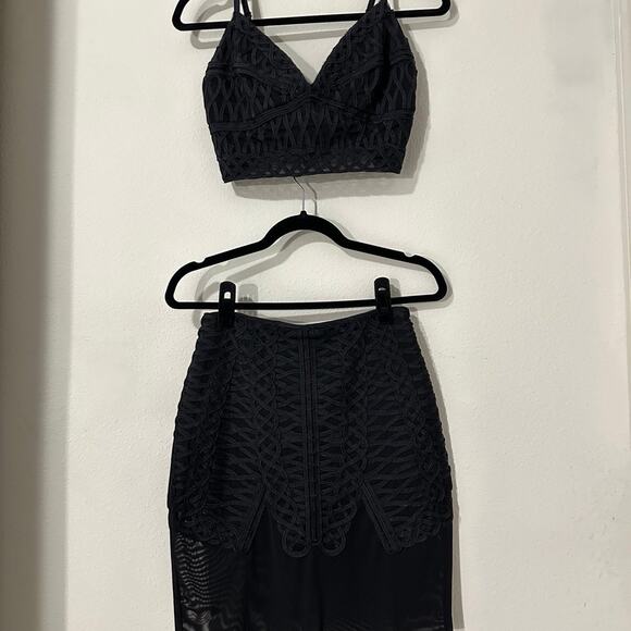 Bebe Lace Skirt Set - Picture 3 of 11